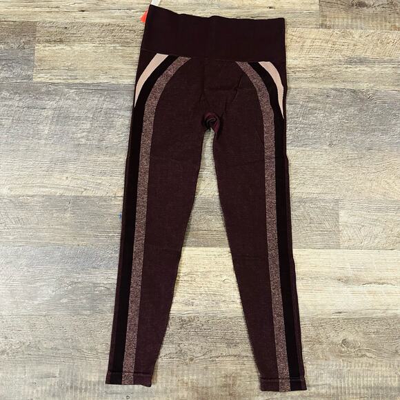 Spanx Women's Burgundy Solid Stretch Jeggings Pants Size Small NWT - Picture 2 of 5